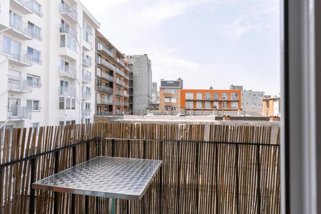 Hugo By The Harbor, Light-filled And Centrally Located - Free Parking * Ostende